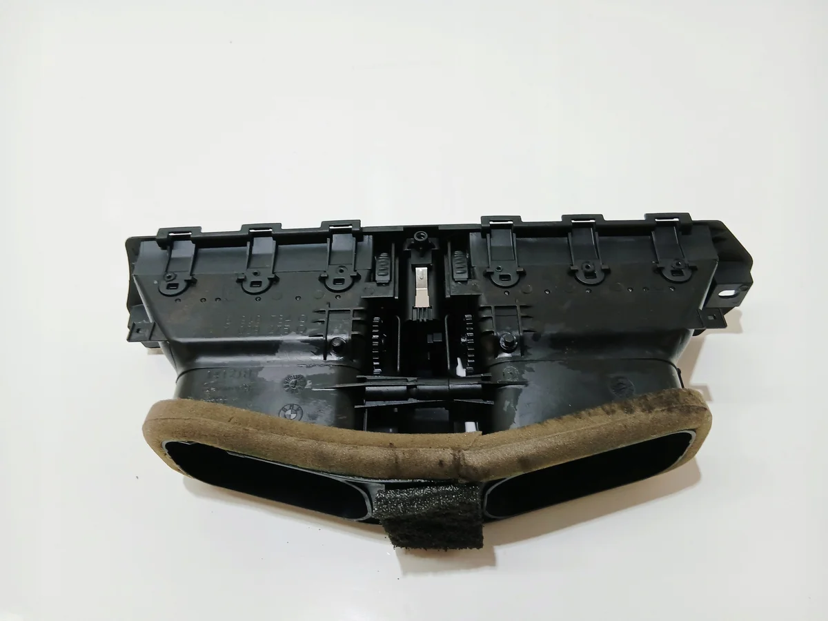 BMW E60 E61 Lüftungsgitter Mittel 6910734 thumbnail 1