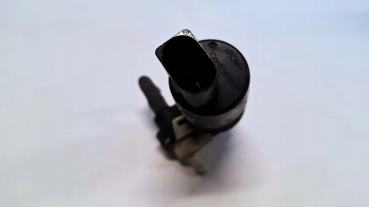 Bomba de pulverización Jeep Voyager Pacifica 68310928AA image 4