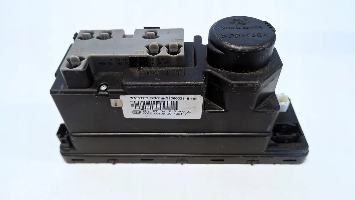 Central Locking Pump Mercedes-Benz W210 2108002148
