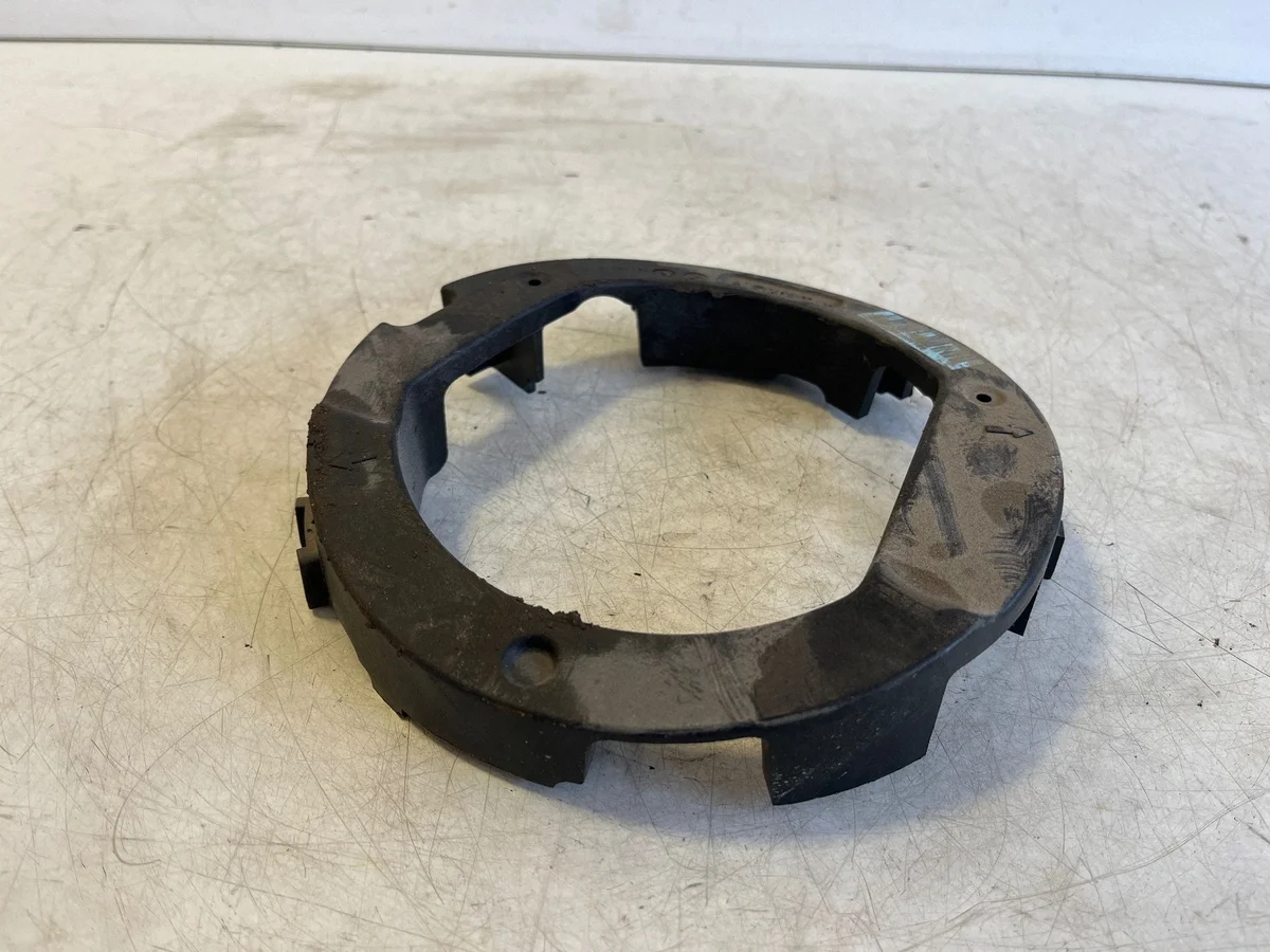 Volvo V60 Support Pompe Carburant 31669159 image 2