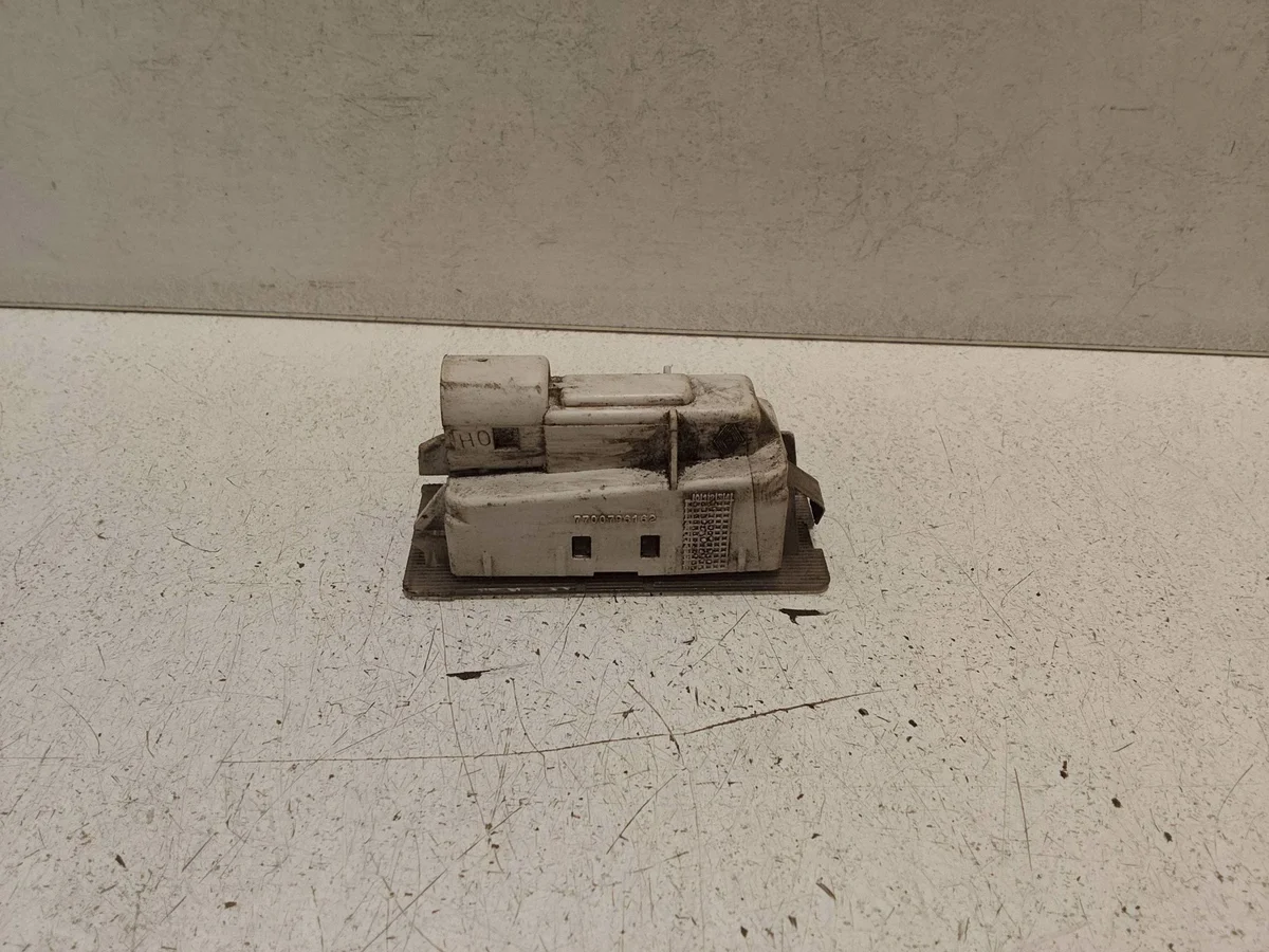 Renault Megane II kentekenlamp 7700796162 image 4