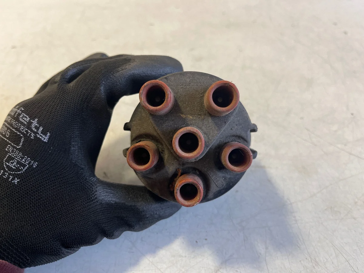 Audi 80/90 B3 Verteilerkappe Zündung 034905207B