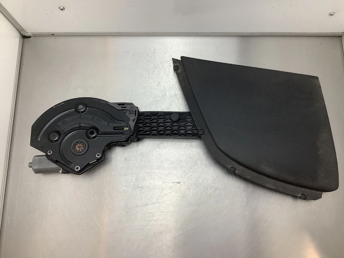 Moteur de toit ouvrant Opel Astra H 13228554
