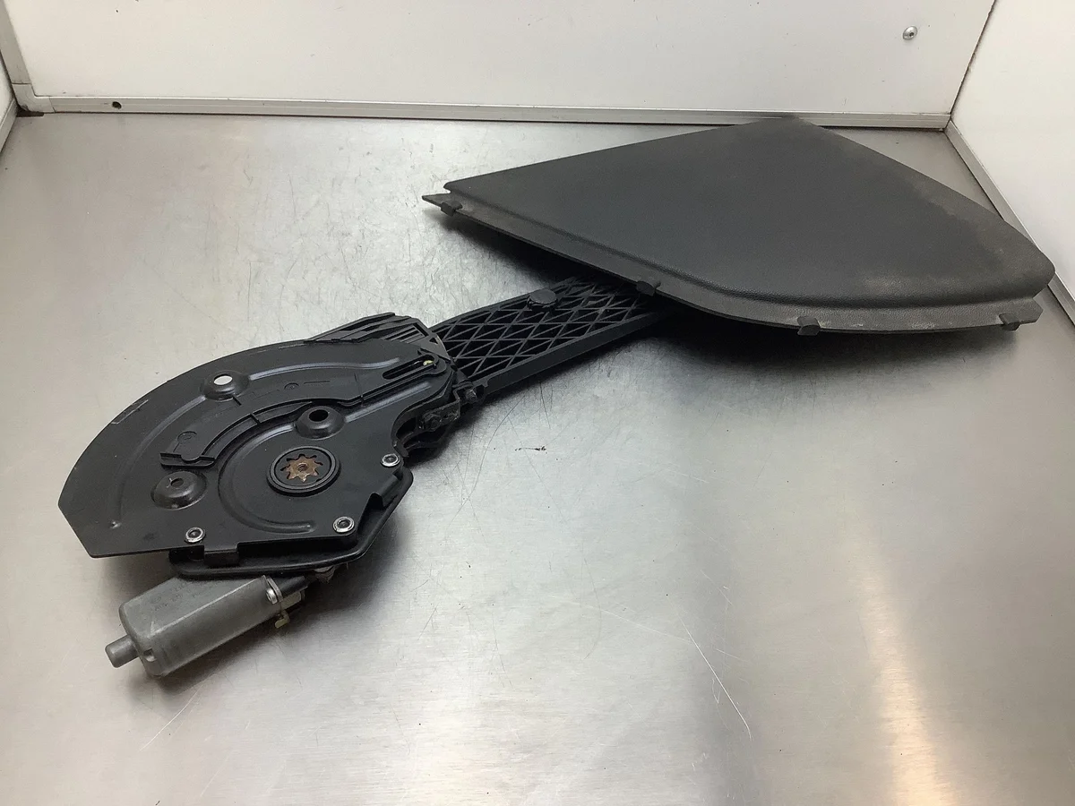 Moottori, avattava katto, oikea Opel Astra H 13228554