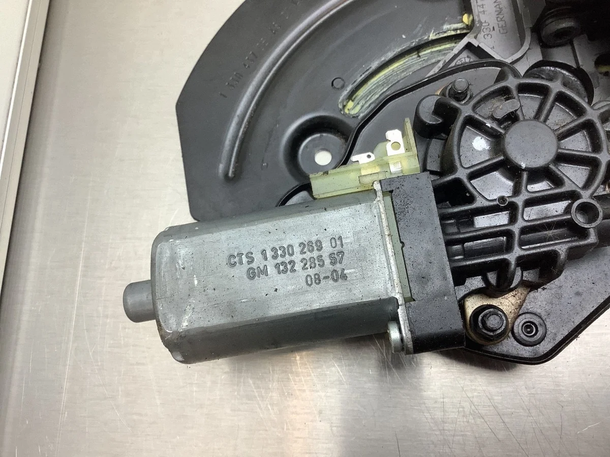 Motorkap Opel Astra H links 133026901 image 6