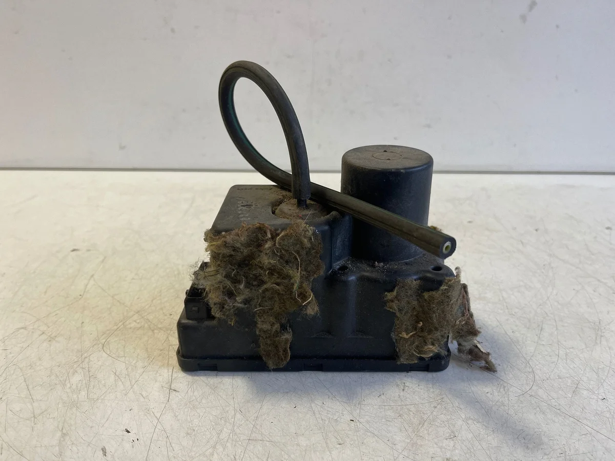 Pomp centrale vergrendeling Audi 80 90 B3 443862257E image 3