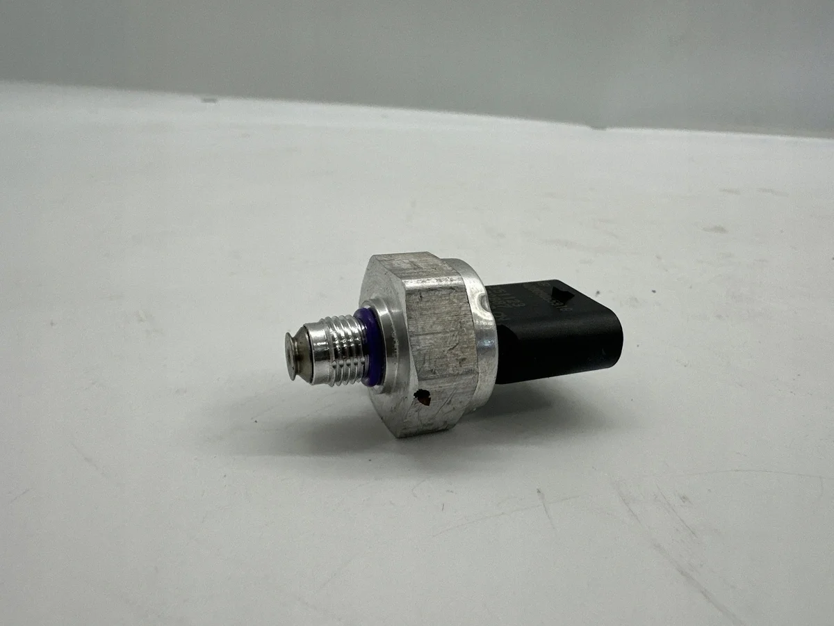 Ilmastointiosa A0009055916 Mercedes-Benz EQE