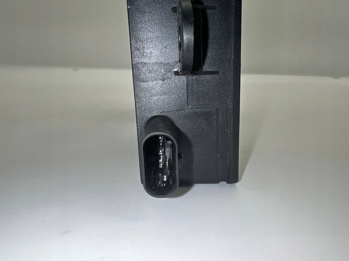 Mercedes-Benz EQE x294 Regensensor A2979056802 image 5