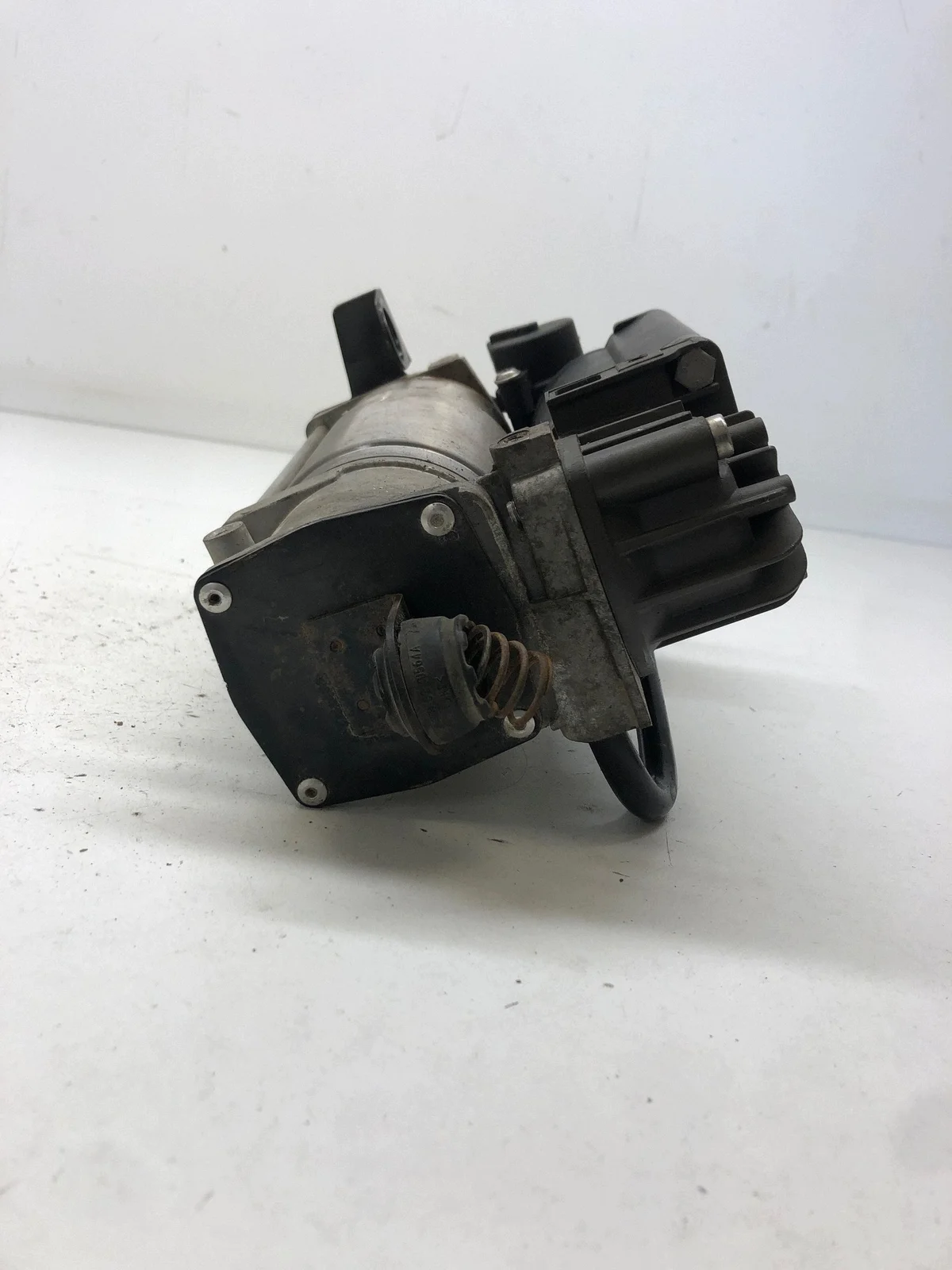 Compressore sosp. pneum. Mercedes E W211 image 4