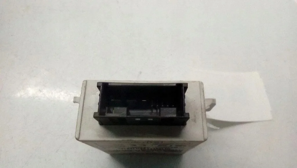 BMW 3 (E46) Immobilizer 61356905669 image 3
