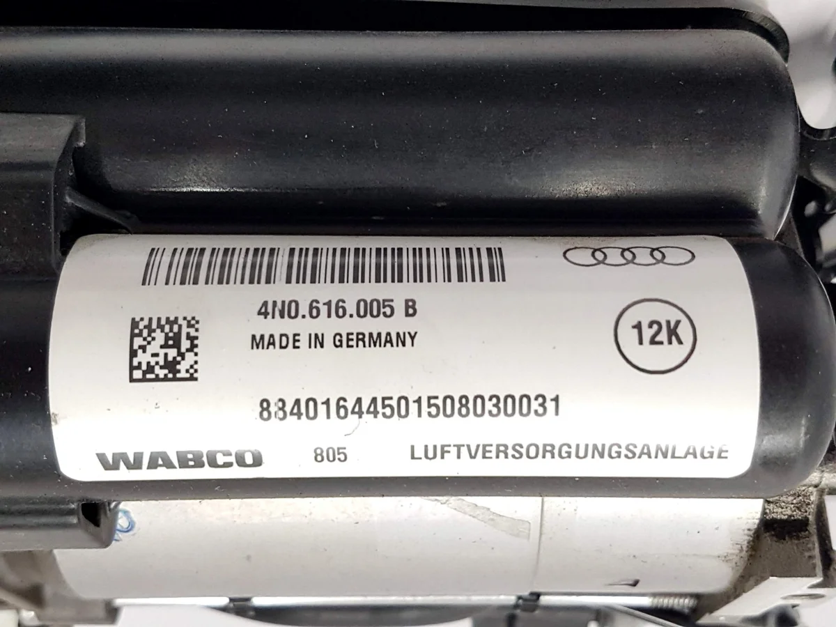 Compresor de suspensión Audi 4N0616005B image 7