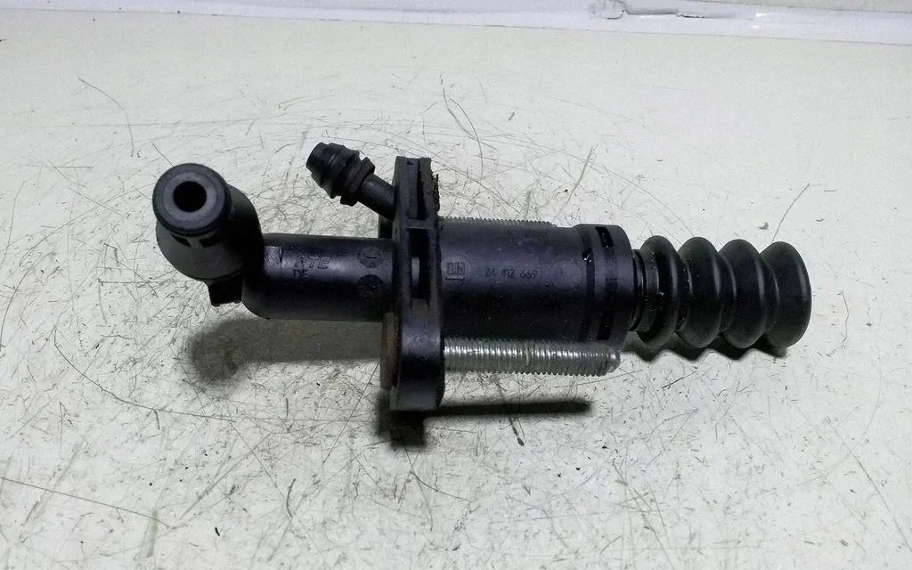 Cilindro embrague Opel Vectra C 24412669 image 2