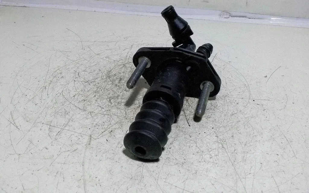 Cilindro embrague Opel Vectra C 24412669 image 4