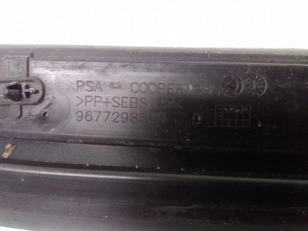 Abdeckung Kotflügel vorne rechts Citroen C4 Picasso 9677298580 image 3