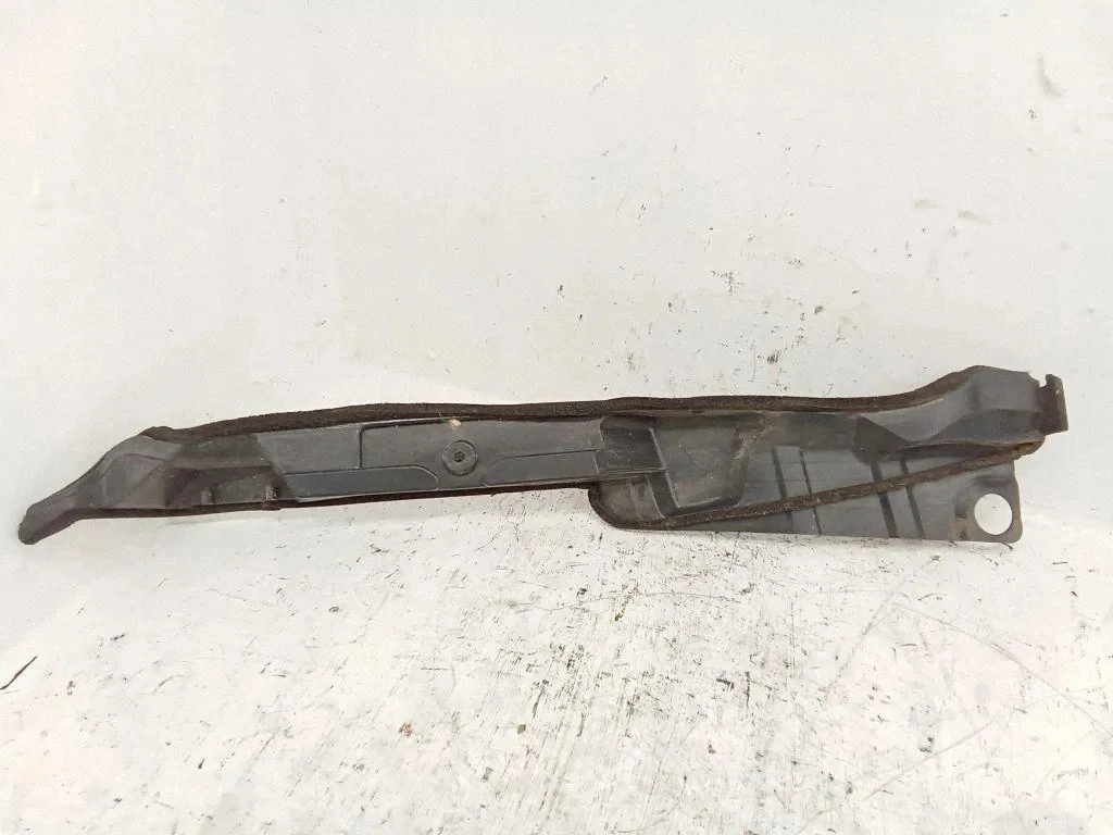 Kotflügel-Endstück Toyota Avensis 5386605020