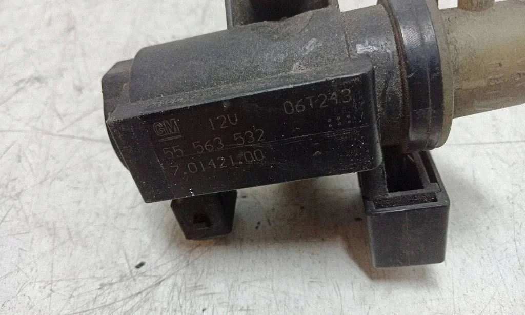 SAAB 9-5 Elektromagnetventil 55563532 image 4