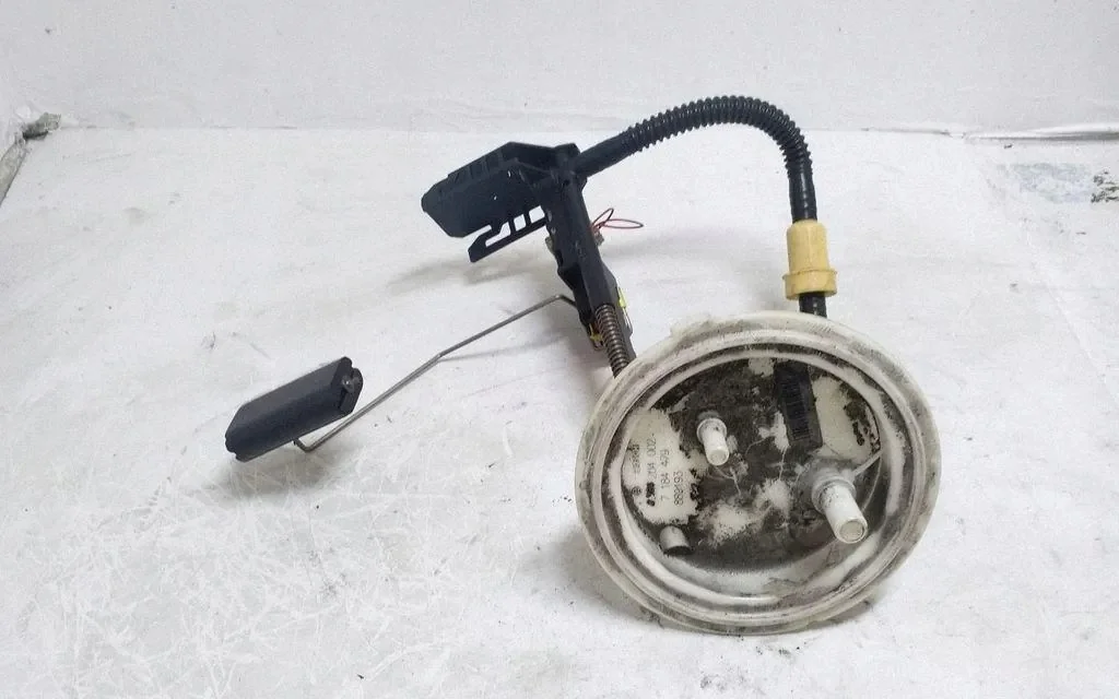 Capteur niveau carburant BMW 5 E60 0580204002