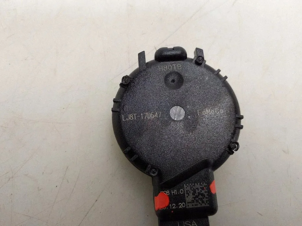 Ford anturi LJ8T17D547 image 3