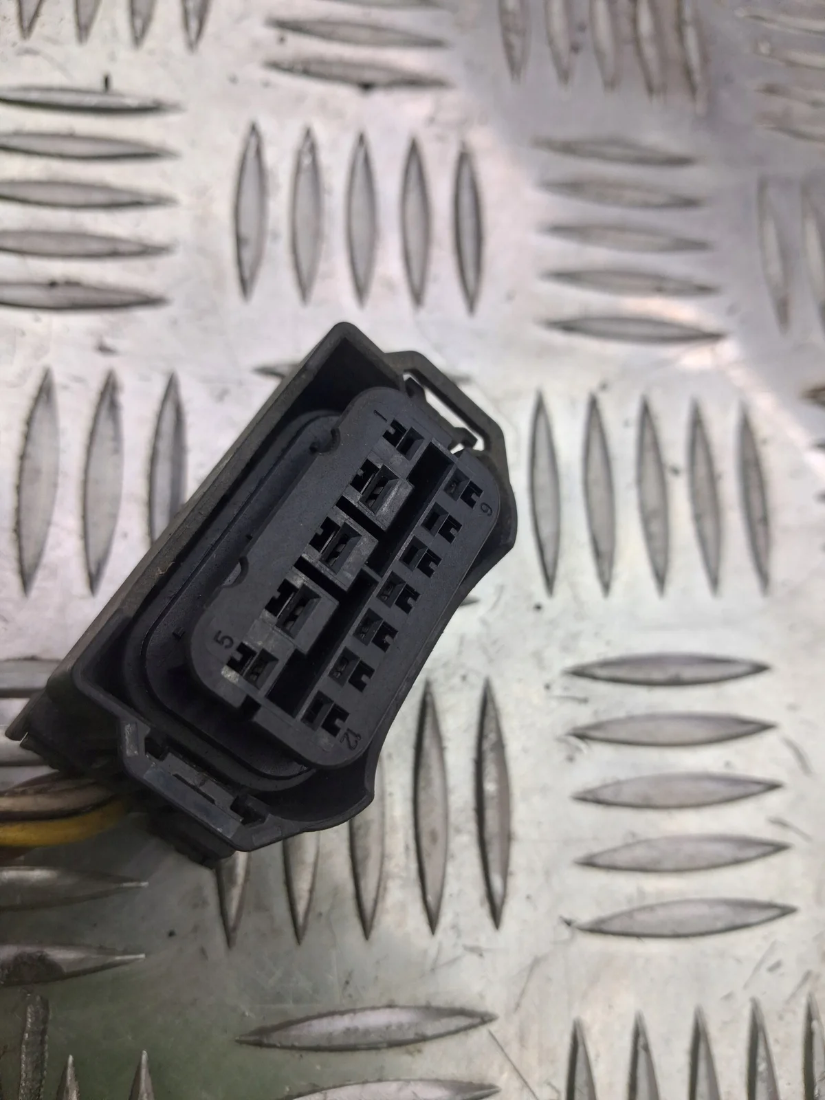 BMW Stecker 6913653 Gebraucht thumbnail 1