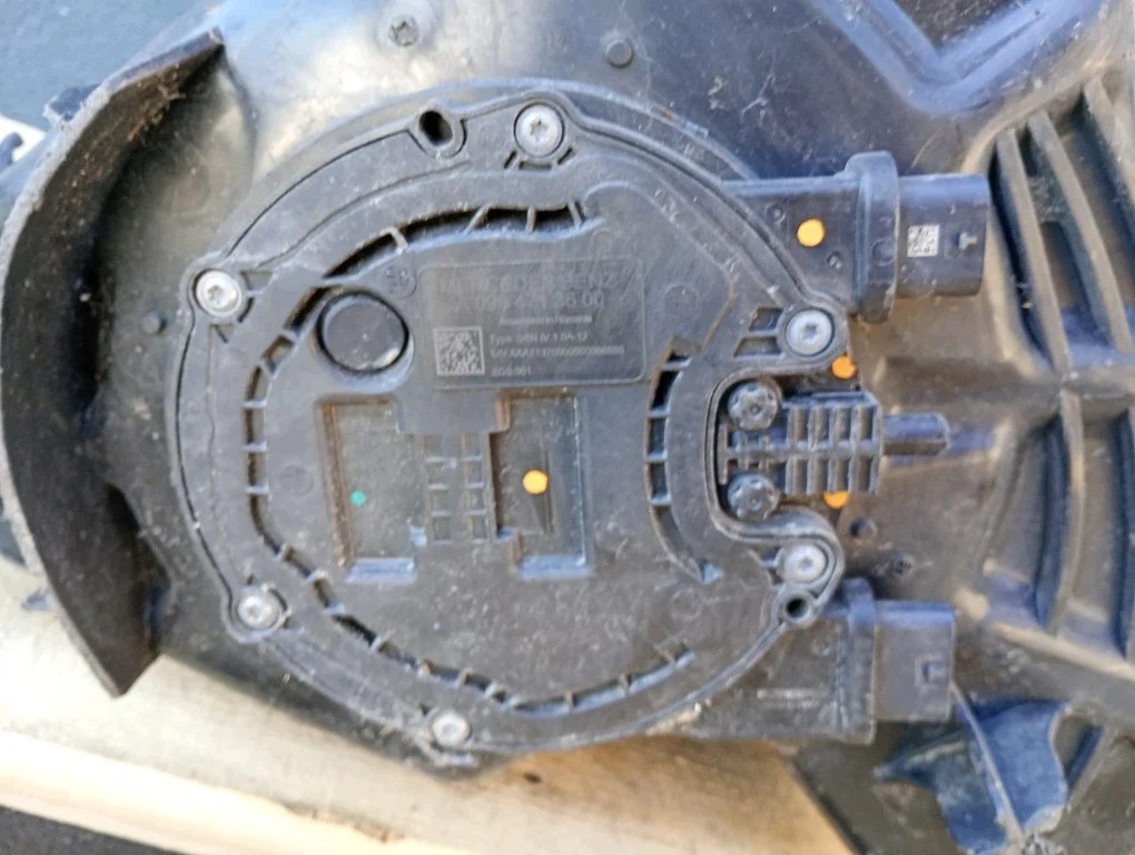 AdBlue Behälter Pumpe Mercedes Sprinter W907 W910 A0994713600 image 5