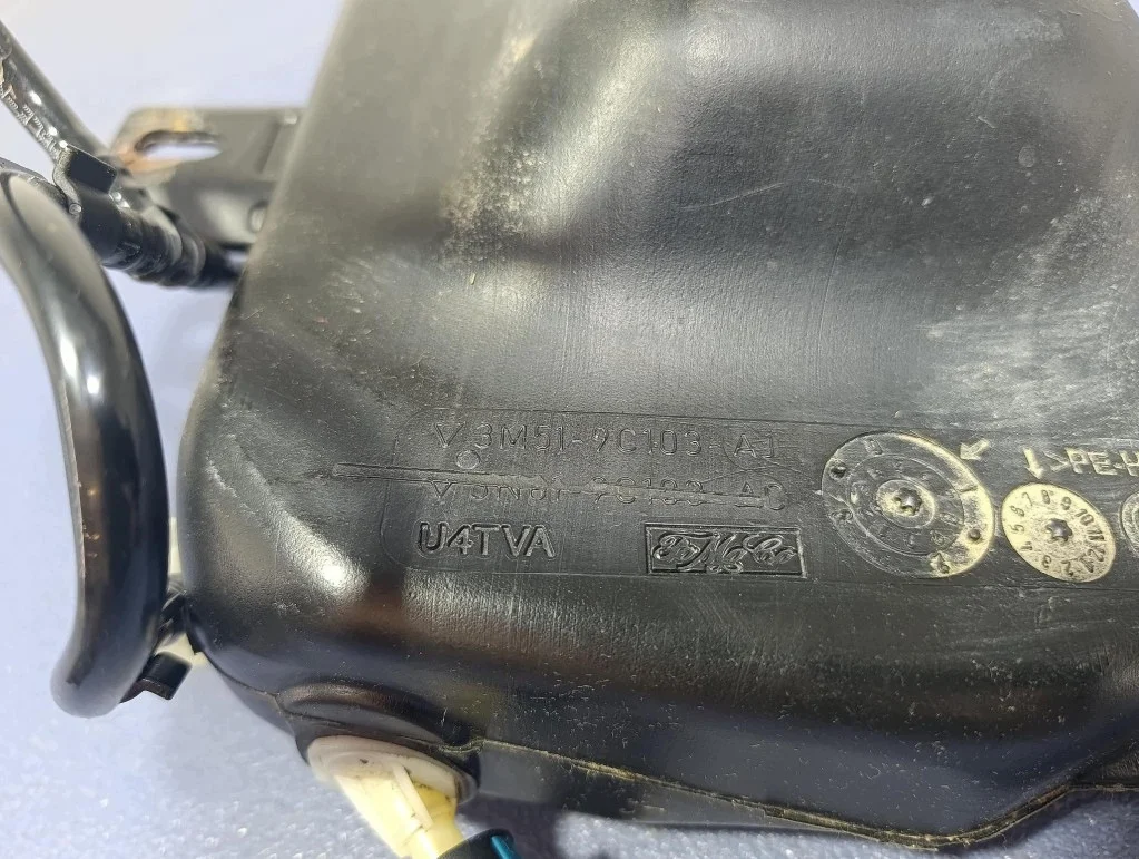AdBlue Tank Ford C-MAX 3M51-9C103-AJ image 5
