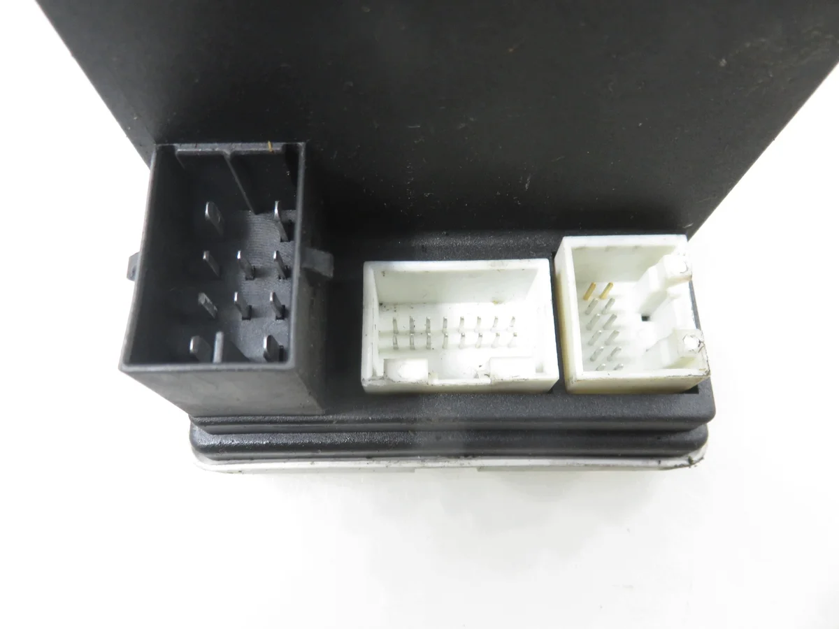 Zentralverriegelungspumpe Audi A3 (8L1) M1155407-8L0862257K image 3