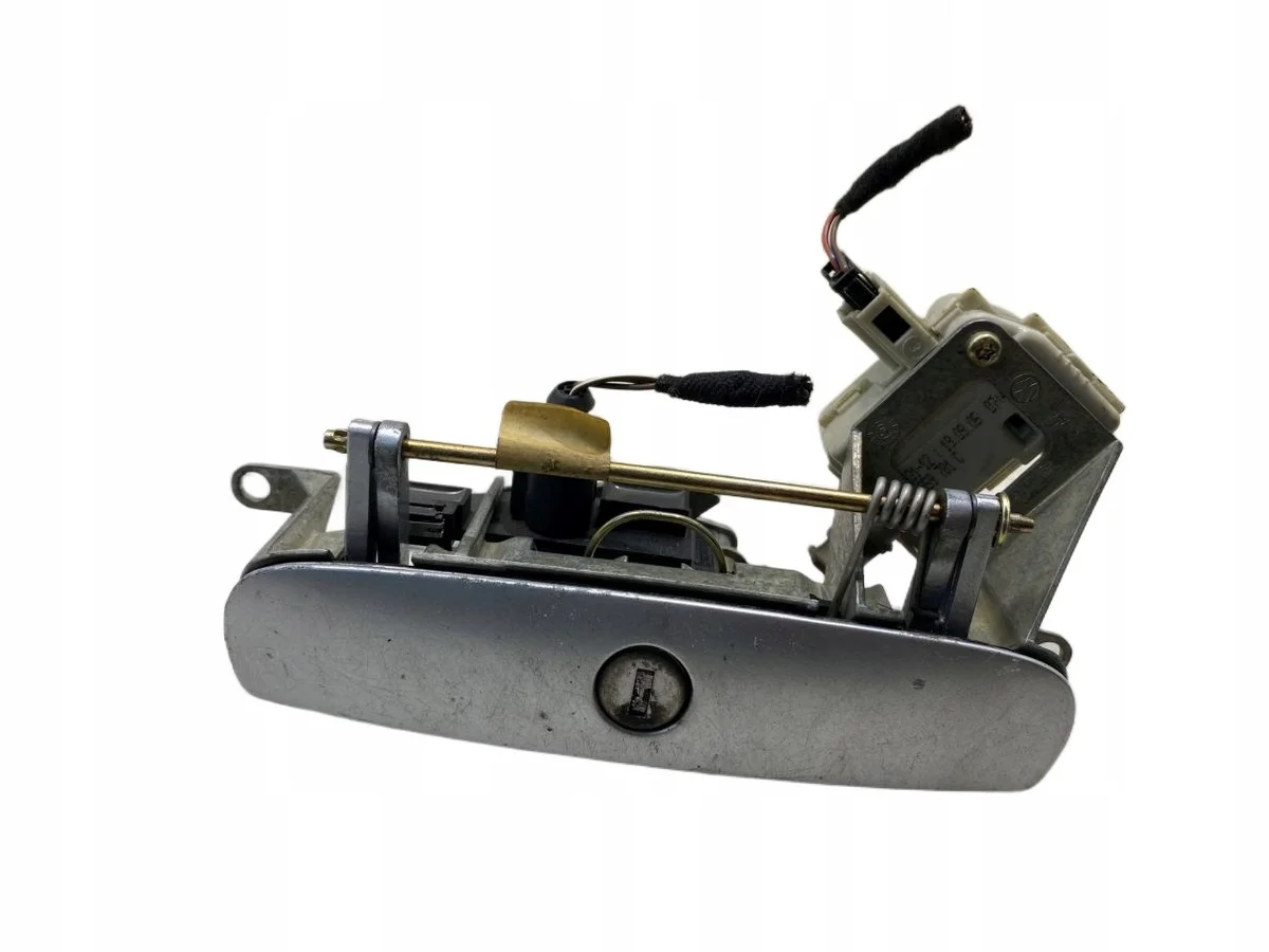 Maniglia bagagliaio VW Polo IV 6Q6827565E