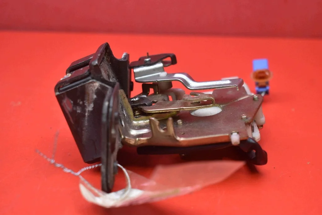 Honda Civic 7 Kofferbakslot Sluiting thumbnail 4