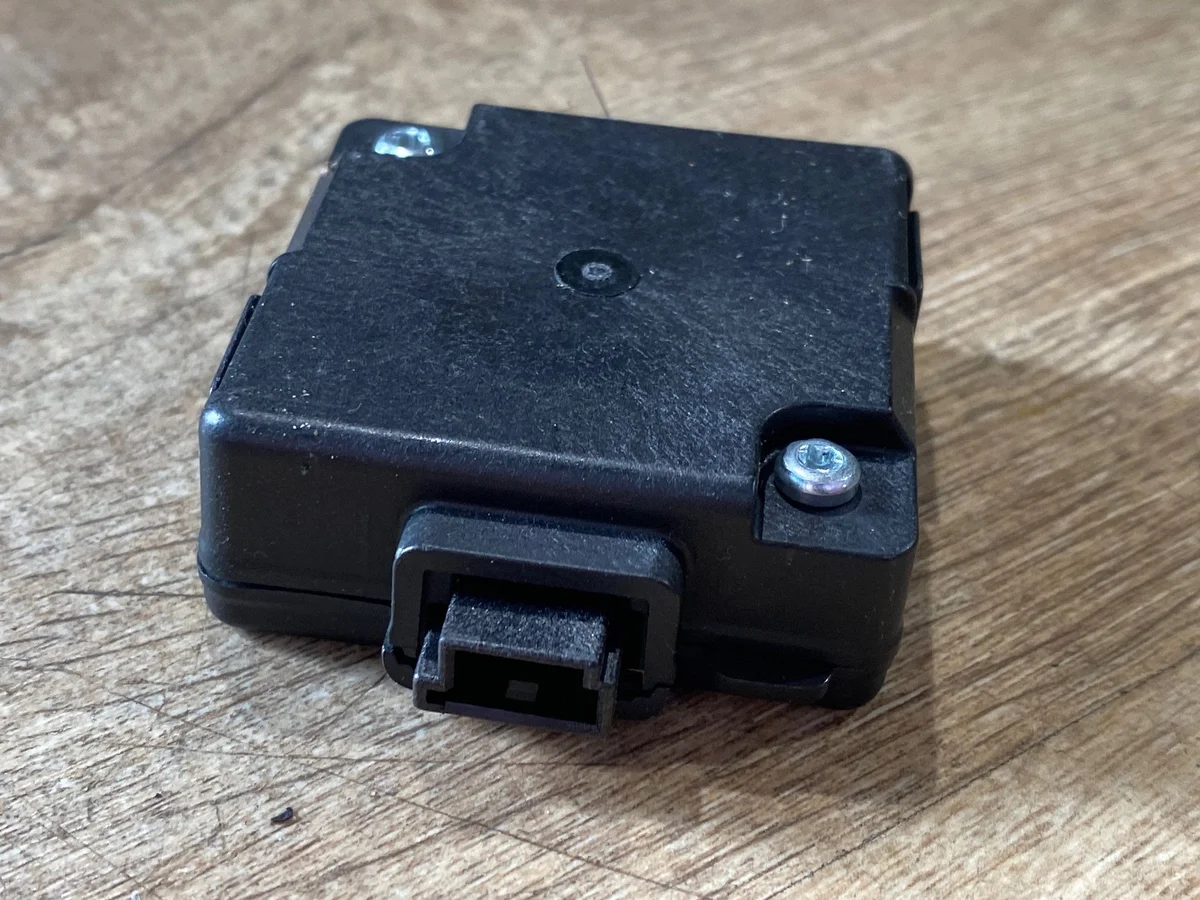 Module Toit Ouvrant K8D215K622AB Discovery 5