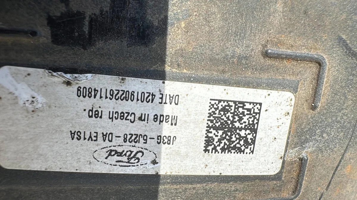AdBlue Tank Ford Ranger 3.2 TDdi 2019 image 4