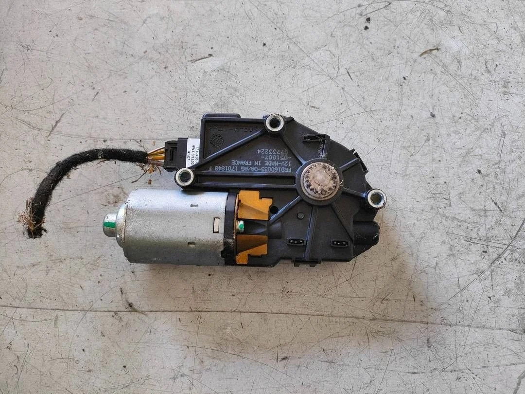 BMW E81 Schiebedach Motor 6922257 image 2