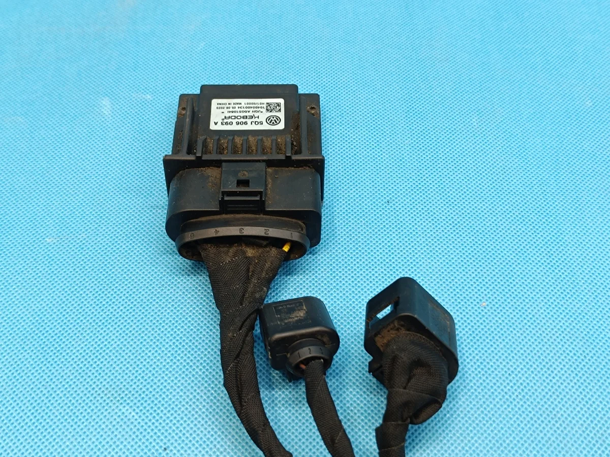 Steuergerät Pumpe Audi Q3 F3 2.0 TFSI 5QJ906093A image 5
