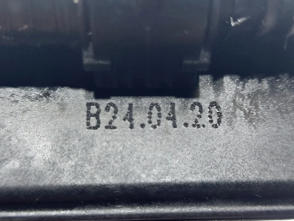 Válvula Sensor Combustível Audi A3 8V 04E133277A image 4