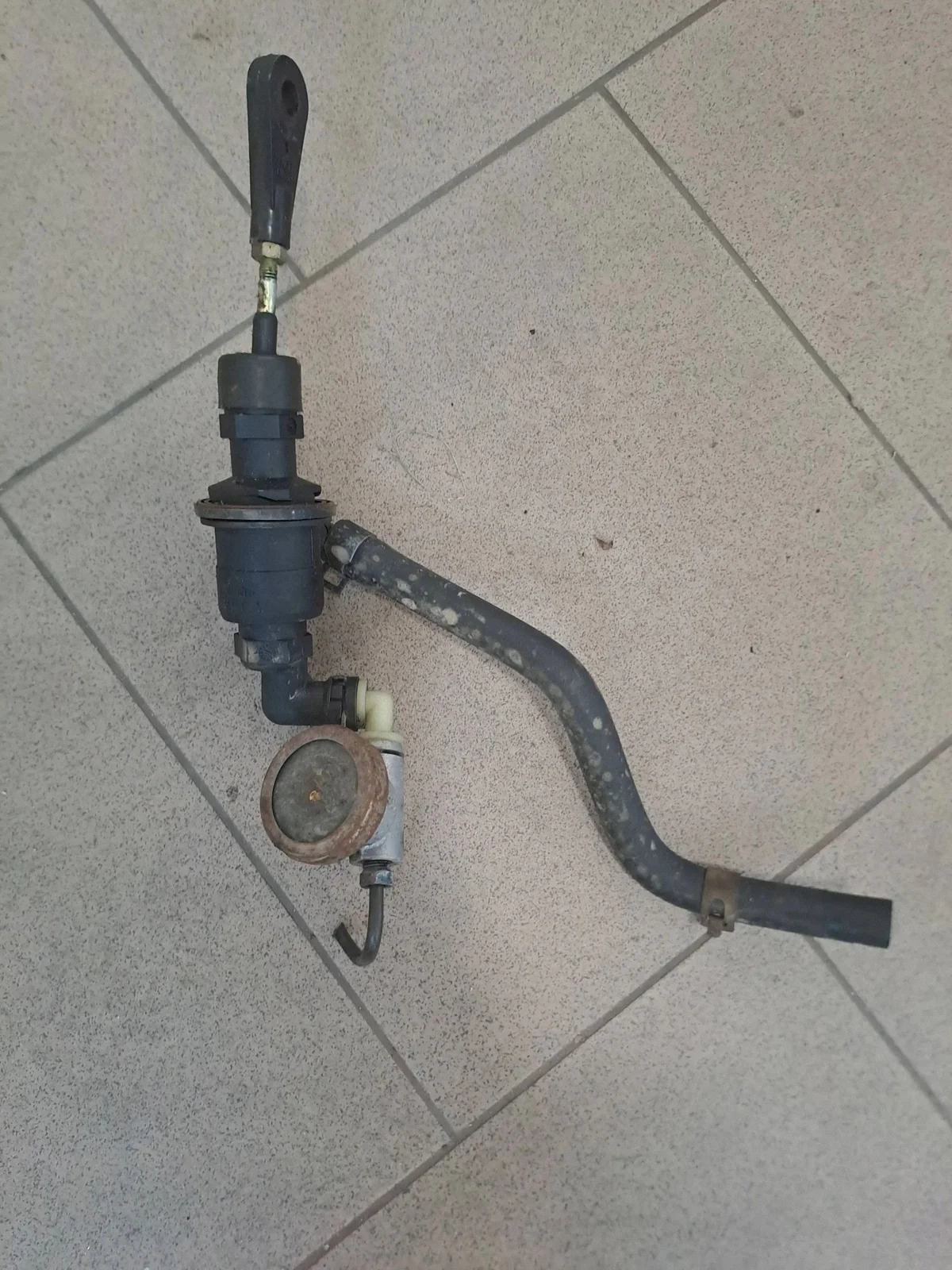 Hyundai IX35 1.7 CRDI Pompette embrayage