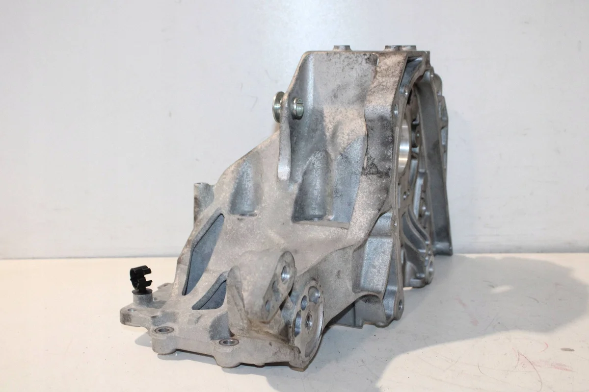 Jeep Cherokee 2019 Pompe à carburant fixation 55285009 image 4