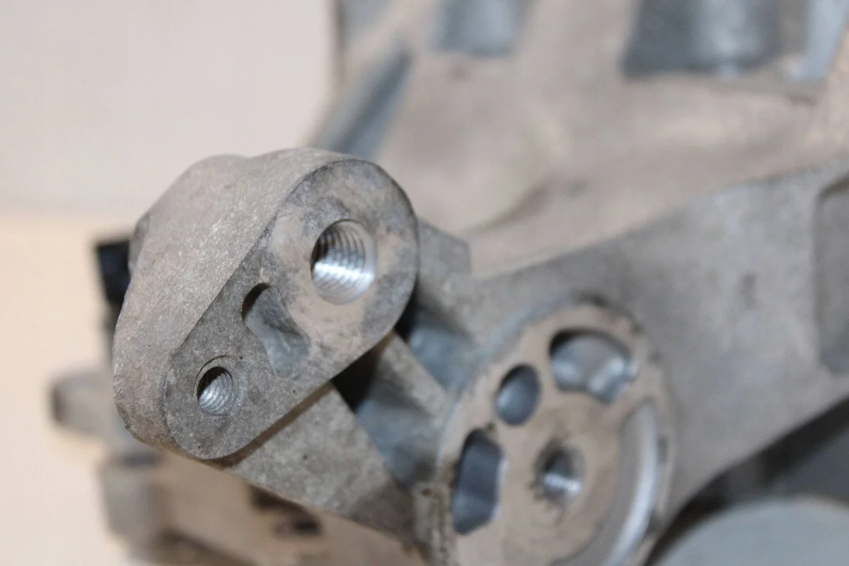 Jeep Cherokee 2019 Pompe à carburant fixation 55285009 image 5