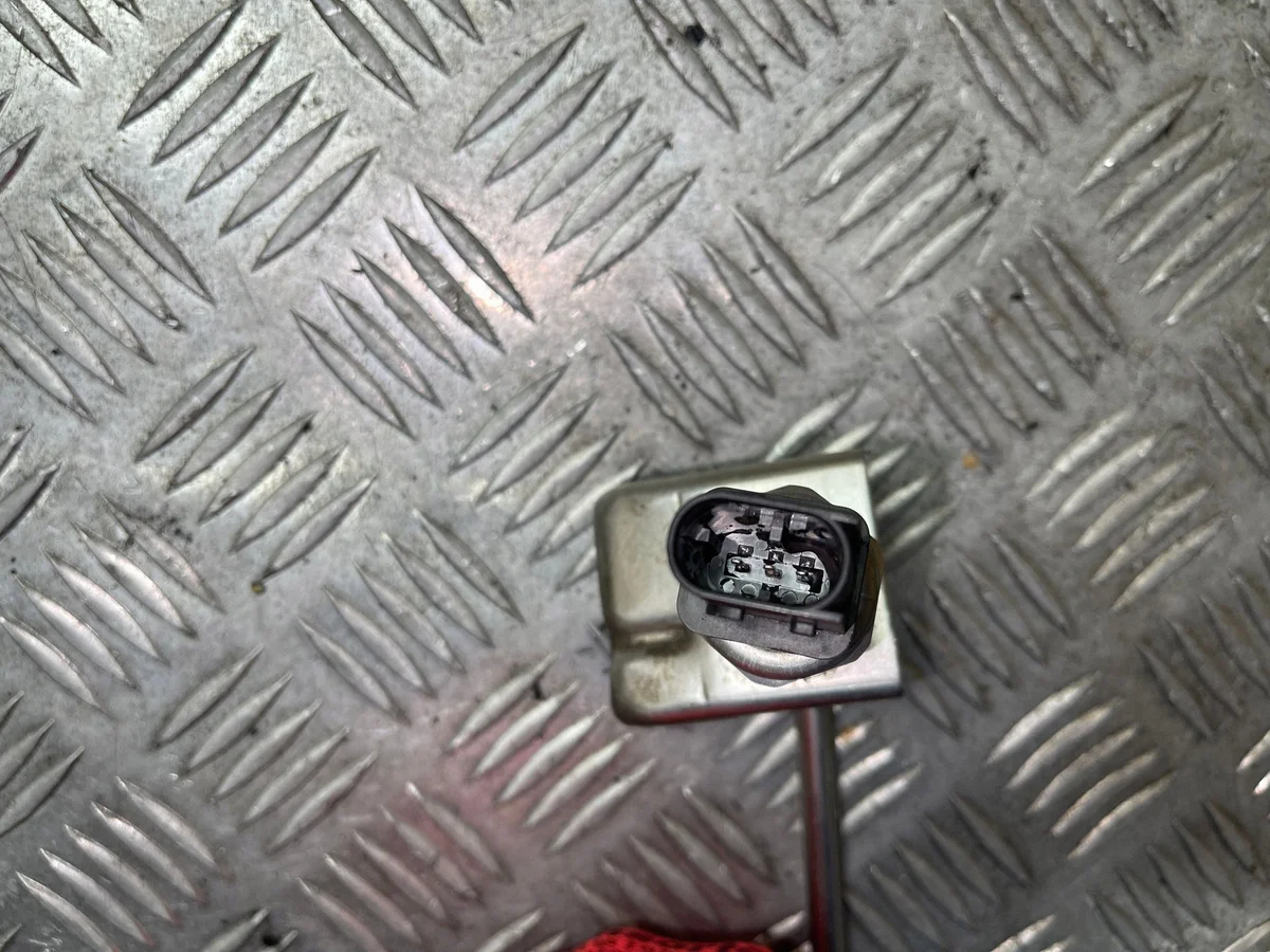 Sensor de Pressão de Gases de Escape Porsche Cayenne 2118F image 4