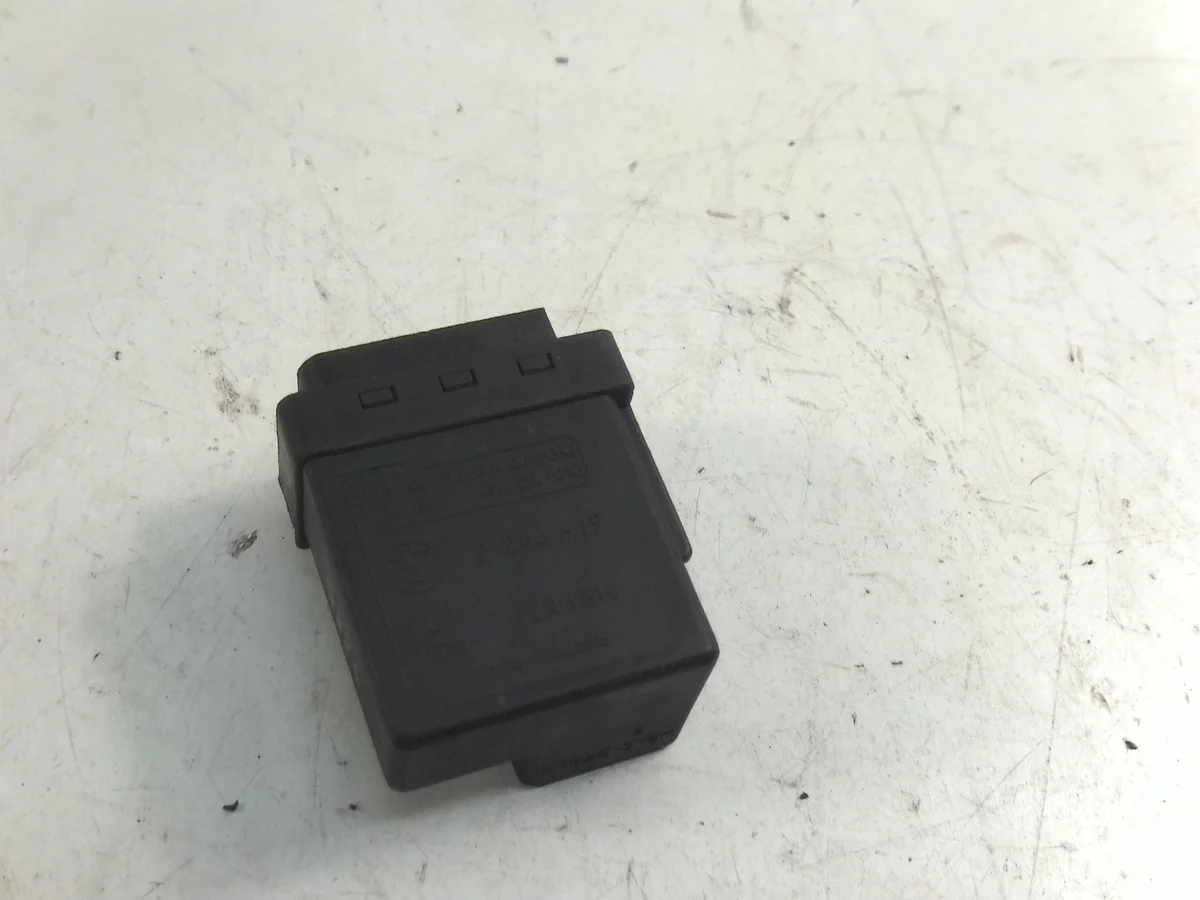 Relé Bujías BMW 5 E39 2246919