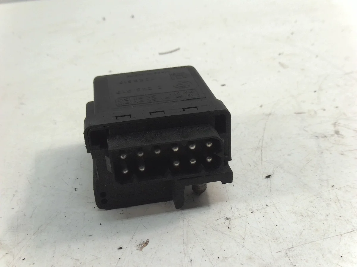 Relé Bujías BMW 5 E39 2246919 image 3