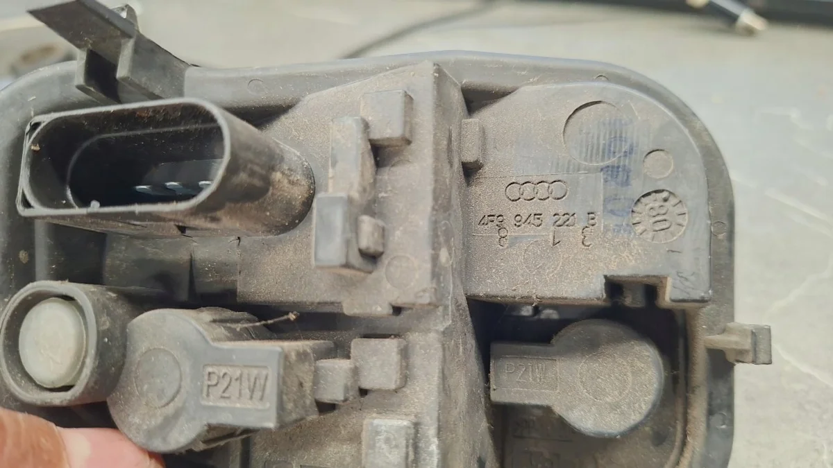 Rückleuchte links Audi A6 C6 Kombi image 5