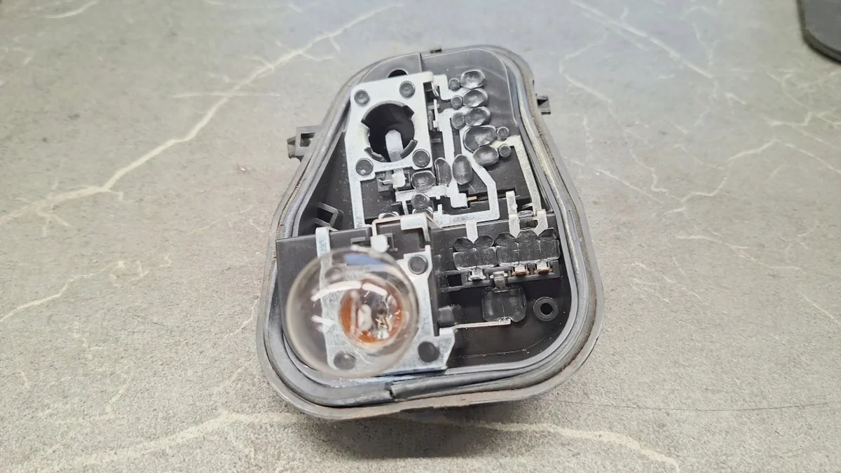Audi A6 C6 Rückleuchten Einsatz 89036915 image 4