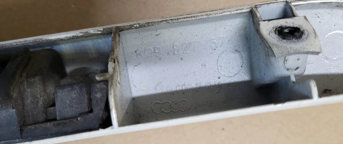Audi A4 B5 Kombi Heckklappenleiste gebraucht image 10