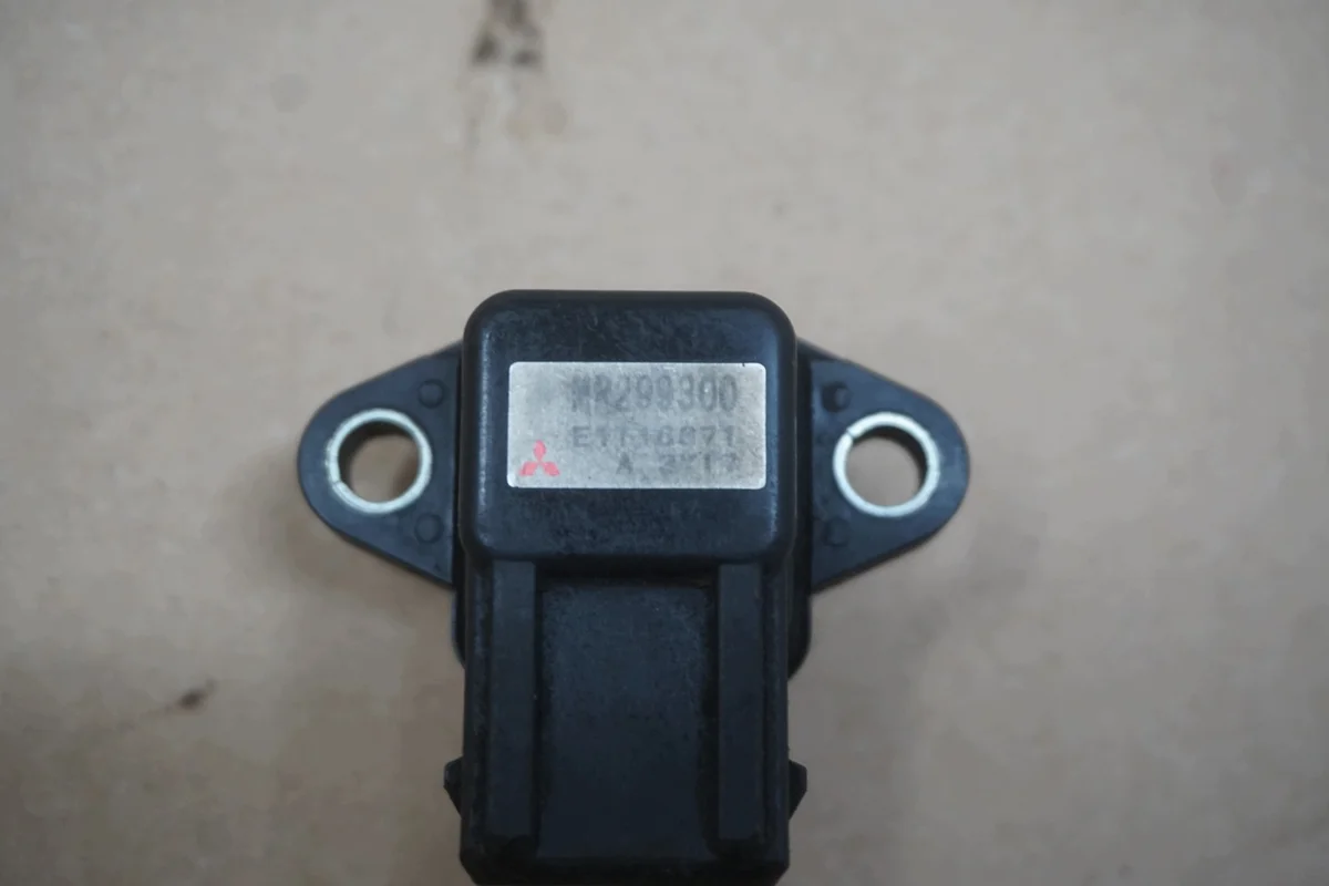 MAP-Sensor Mitsubishi Pajero II 2,5 TDi 051026 thumbnail 1