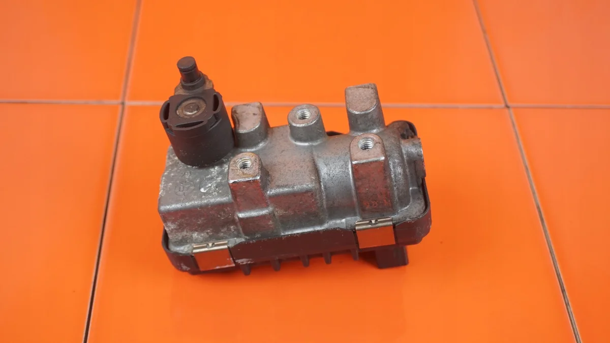 Turbolader-Steller Volvo S60 V70 XC70 6NW009228 image 6