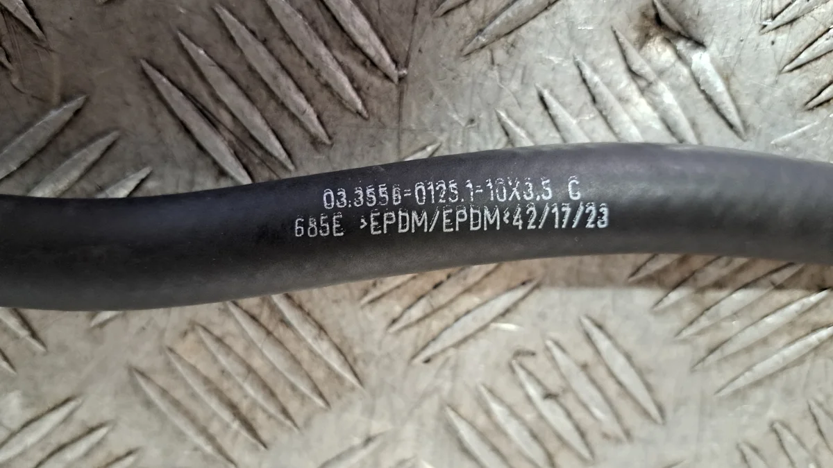 Ford S-Max MK2 Bremsflüssigkeitsbehälter image 3