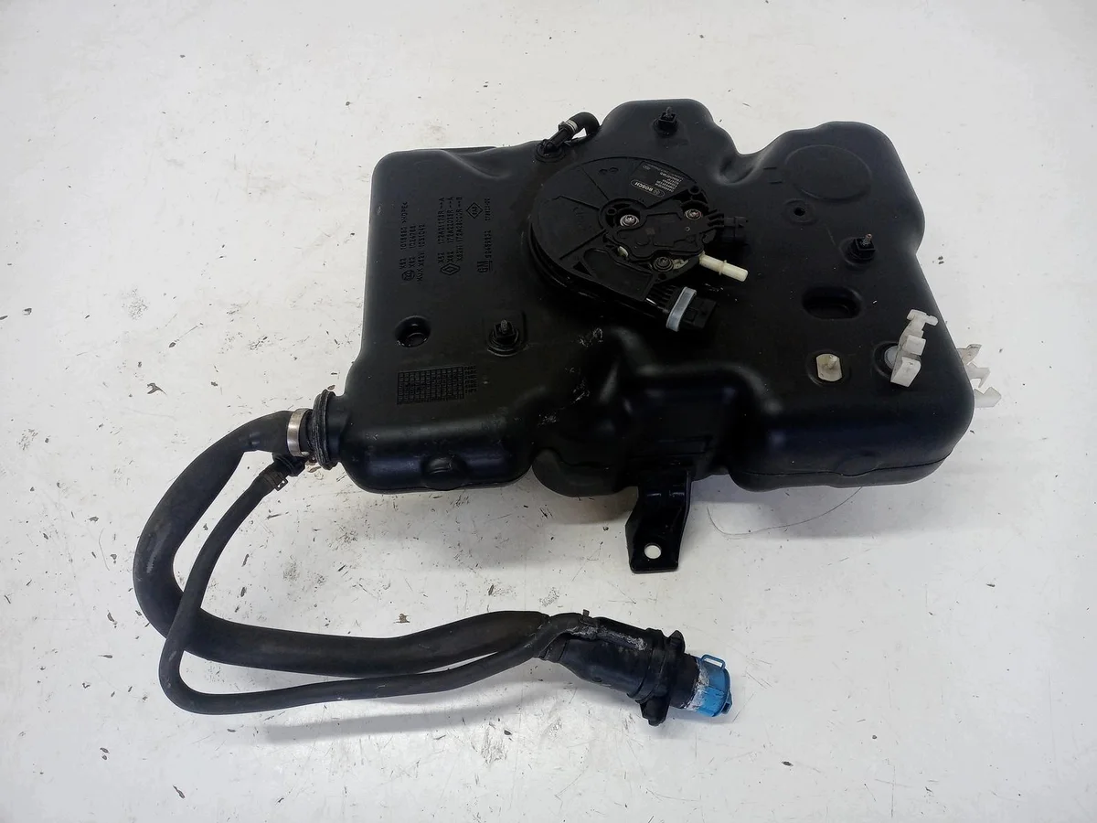Buse AdBlue Renault Trafic III 208993933R