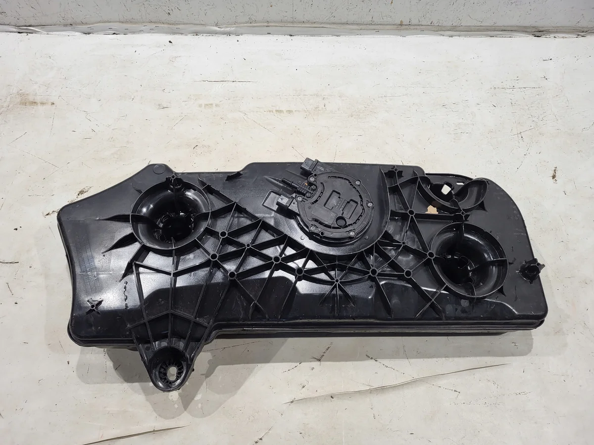 AdBlue-säiliö Mercedes GLE W167 A1674708201