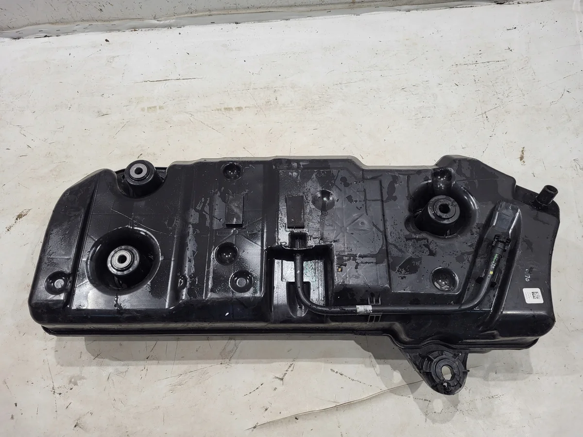 AdBlue Tank Mercedes GLE W167 A1674708201 image 5