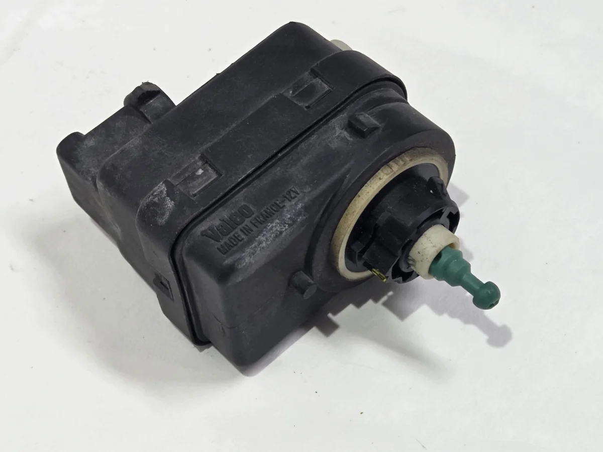 Headlight Adjuster Motor Renault Trafic II Vivaro A 17700415343