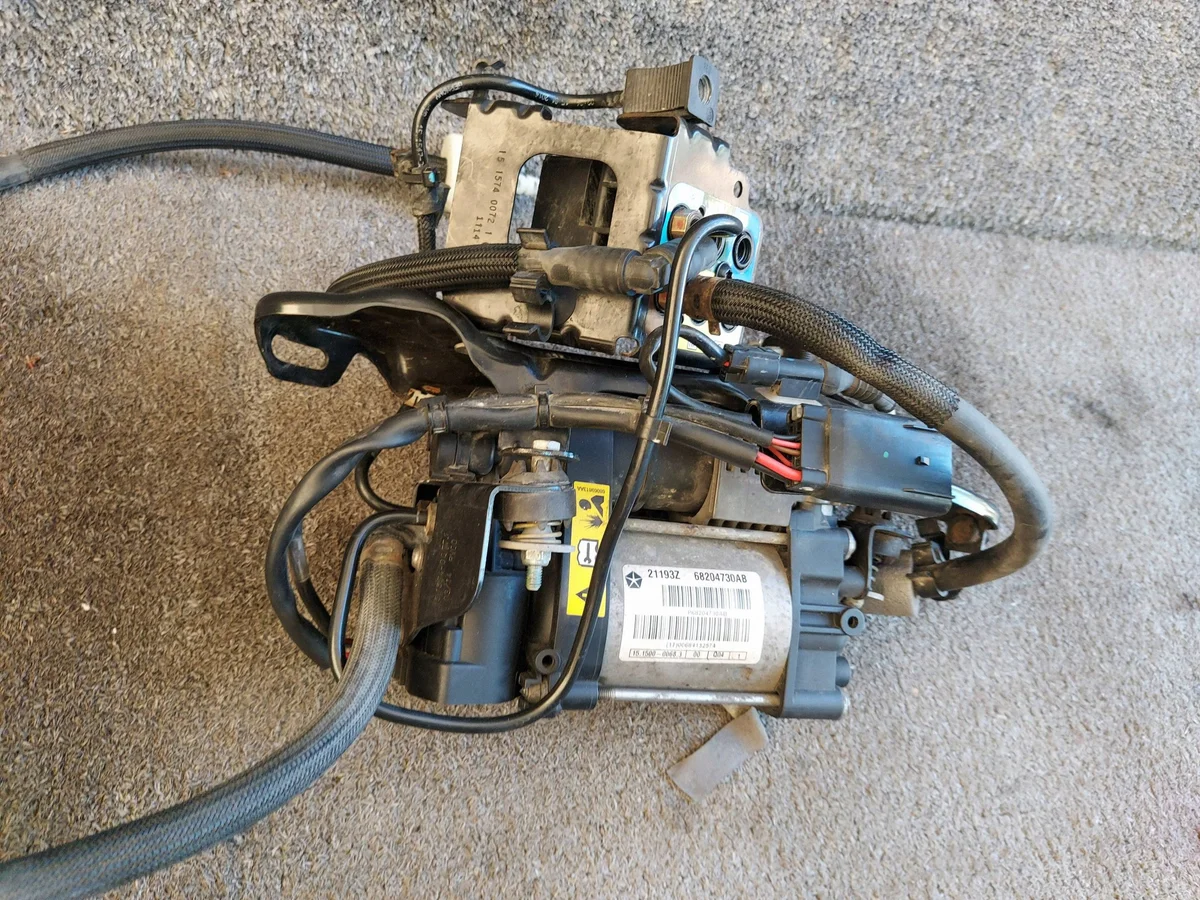 Air Suspension Compressor Jeep Grand Cherokee WK2 P68204730AB